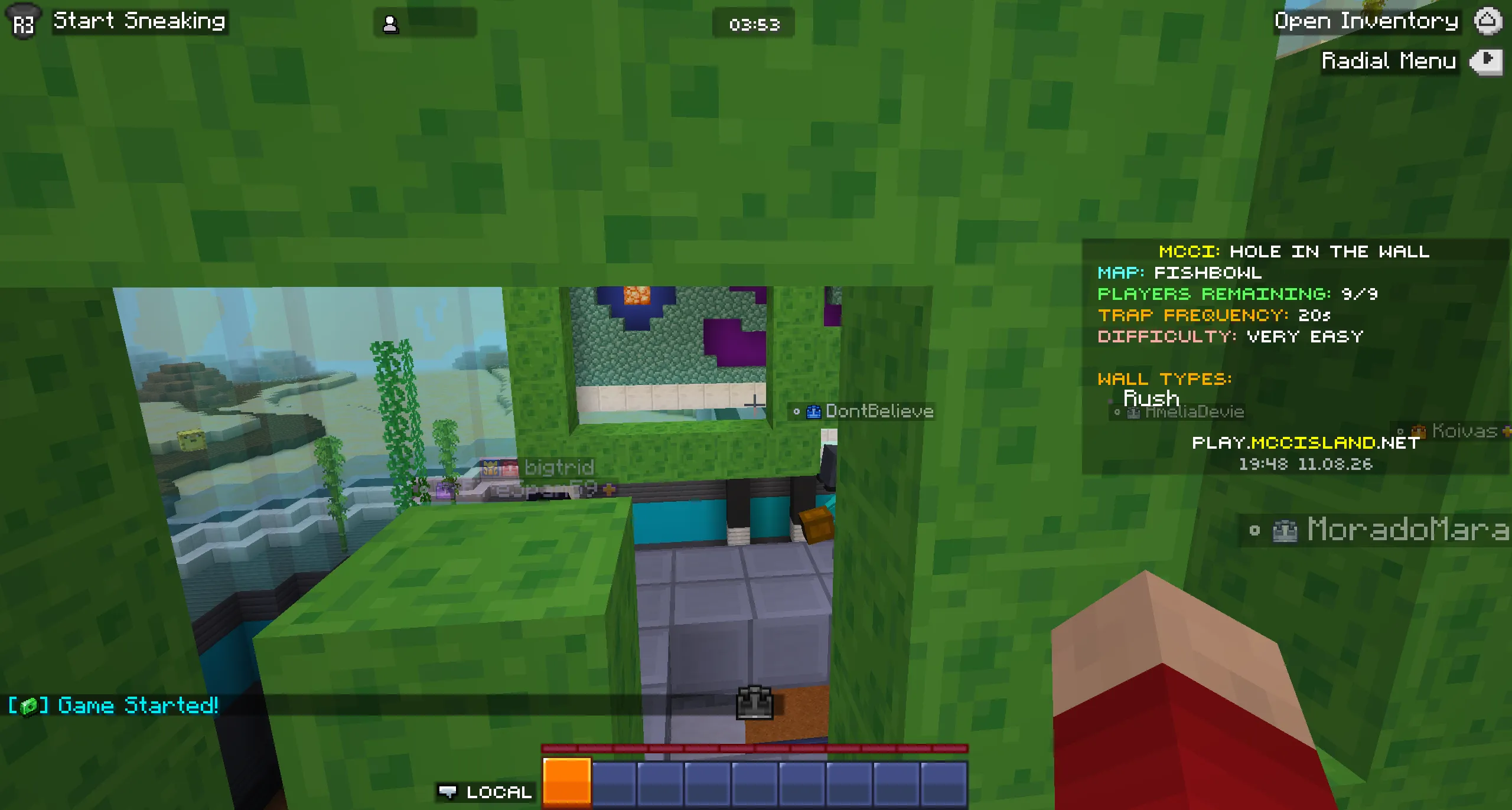 Playing Hole in the Wall on MCC Island with Controlify